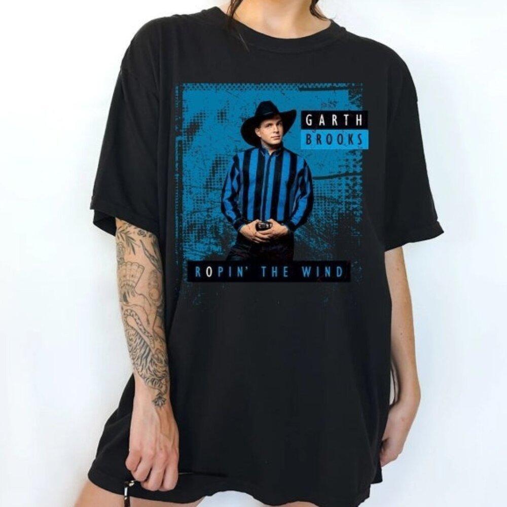 Garth Ropin Wind 90S Inspired Country Western Music Fan Graphic Tee T Shirt